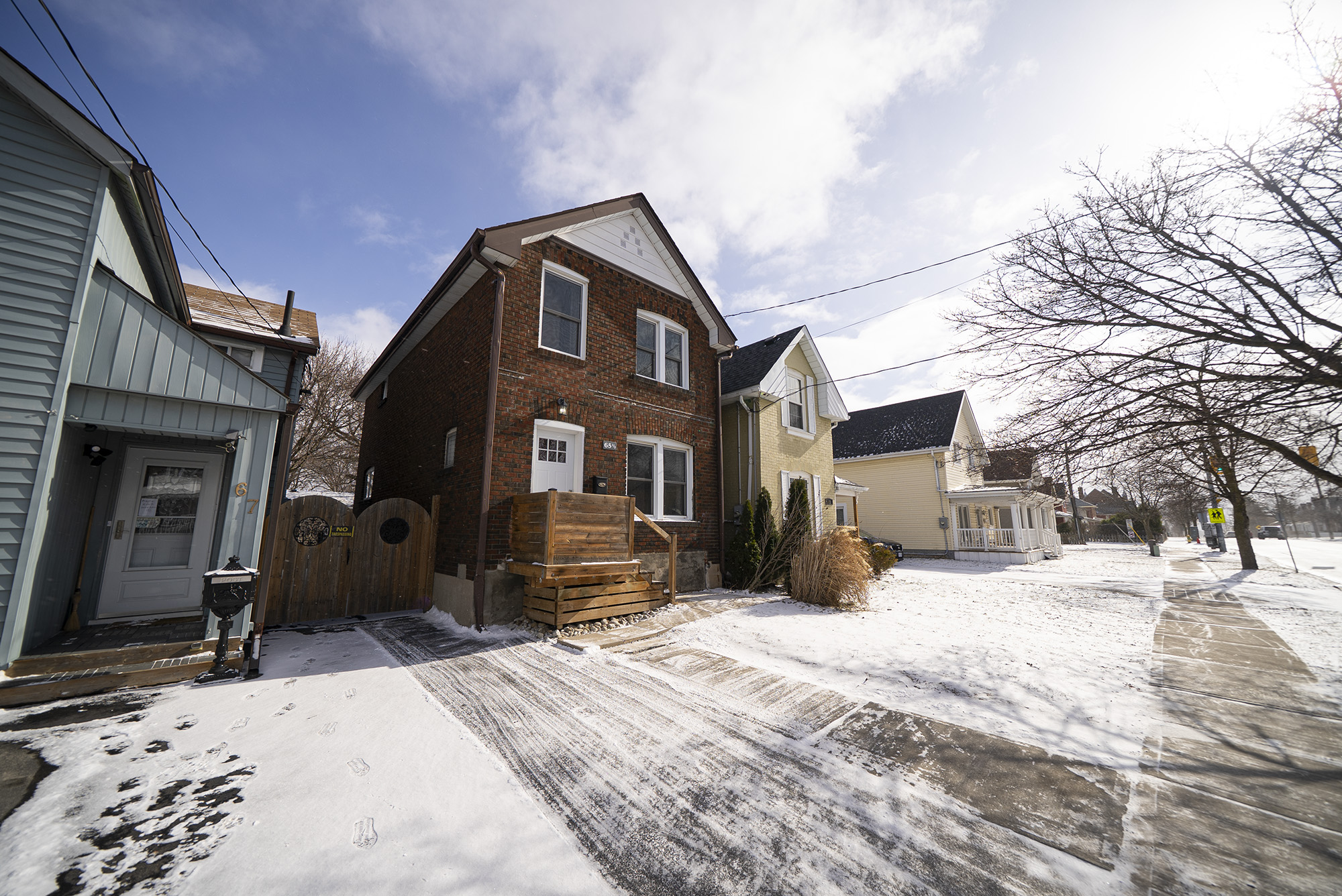 Dundas_St_65_e33